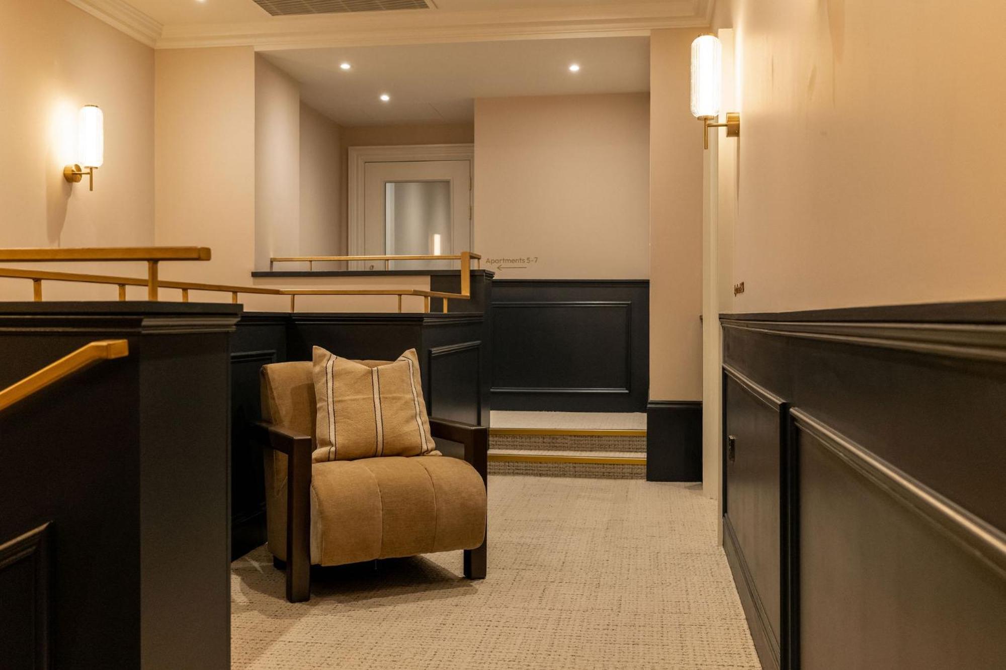 Moment George IV Bridge Hotel EDI Exterior photo