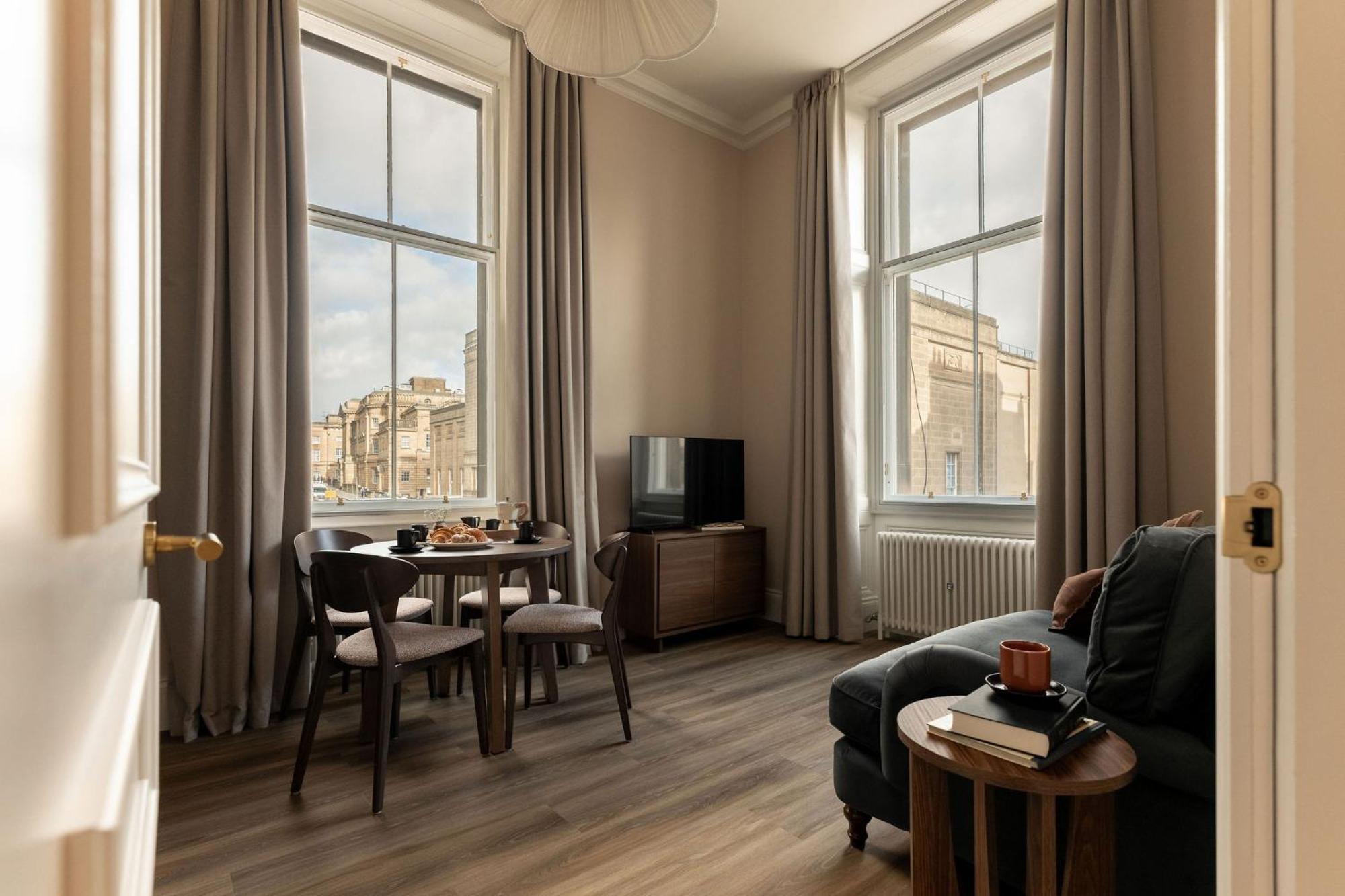 Moment George IV Bridge Hotel EDI Exterior photo