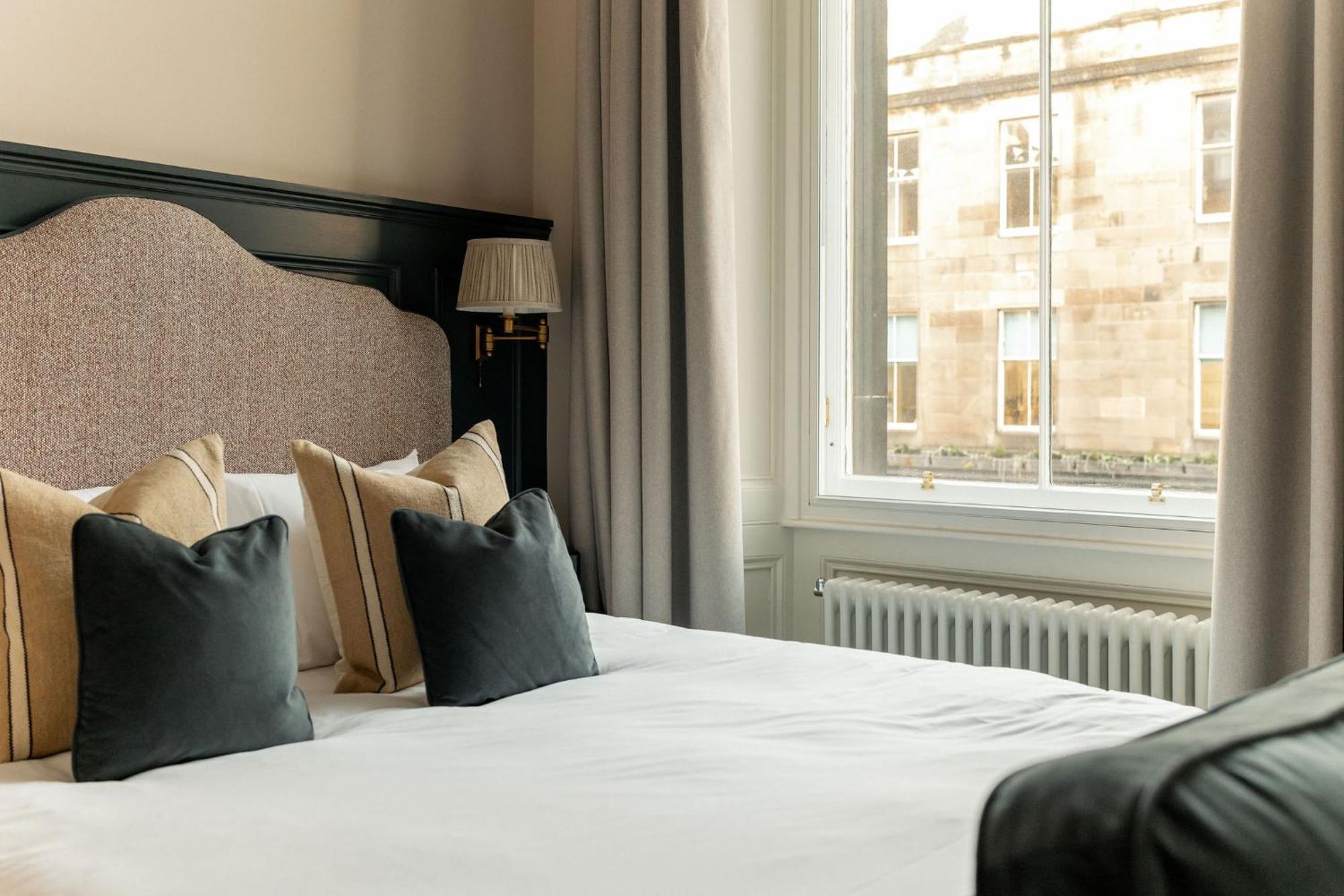 Moment George IV Bridge Hotel EDI Exterior photo