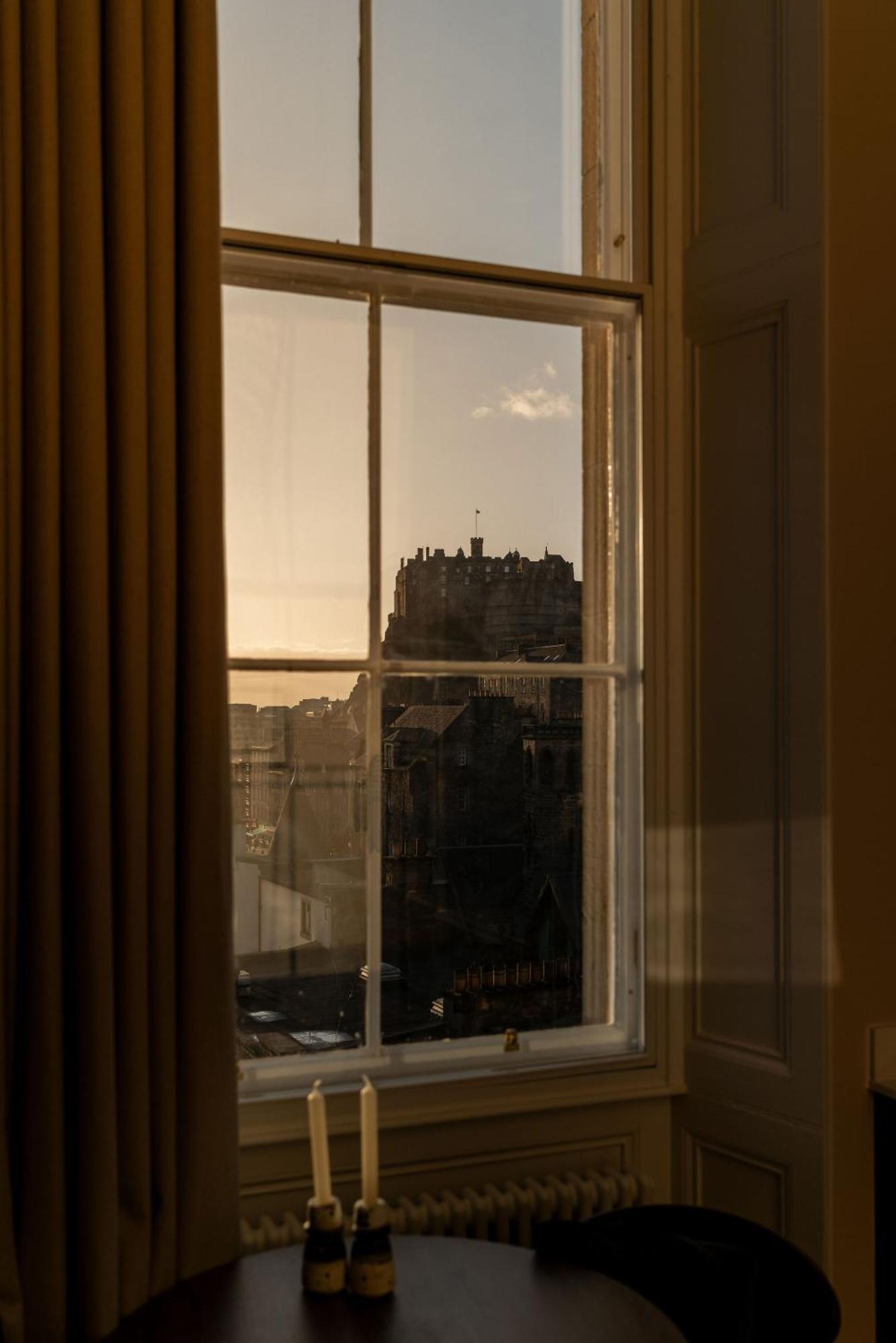 Moment George IV Bridge Hotel EDI Exterior photo